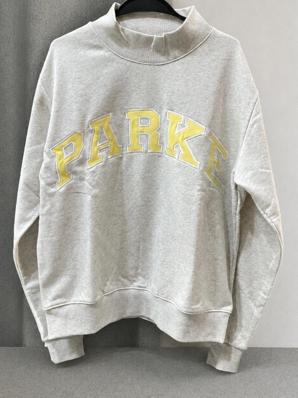 PARKE Classic Lettering Crewneck Sweatshirt Grey